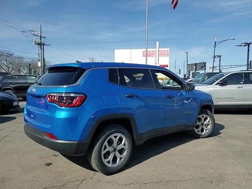 2025 Jeep Compass Sport