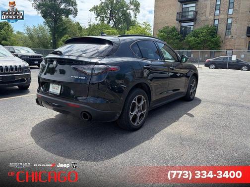 Vulcano Black Metallic 2024 Alfa Romeo Stelvio Base