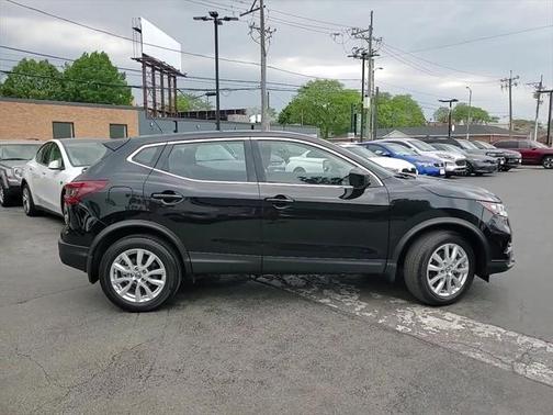 2022 Nissan Rogue Sport S