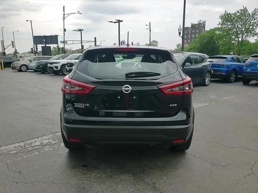 2022 Nissan Rogue Sport S