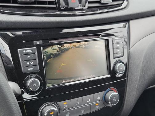 2022 Nissan Rogue Sport S