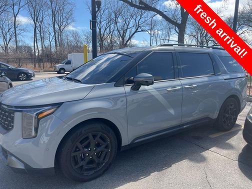 Ceramic Silver 2025 Kia Carnival SX Prestige