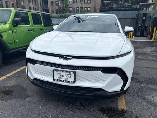 Summit White 2025 Chevrolet Equinox EV LT
