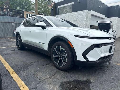 Summit White 2025 Chevrolet Equinox EV LT