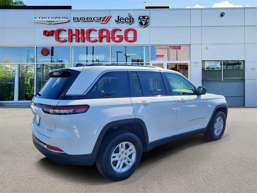 2024 Jeep Grand Cherokee Laredo