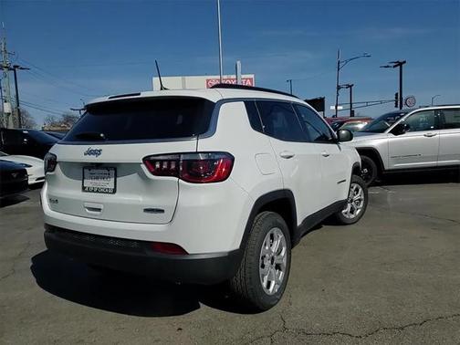 2025 Jeep Compass Latitude