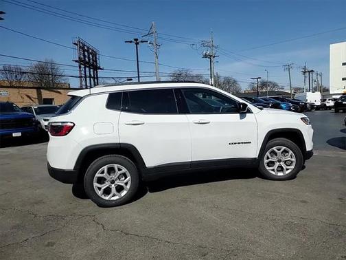 2025 Jeep Compass Latitude