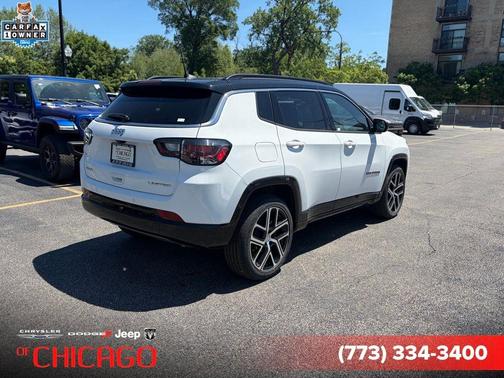 Bright White Clearcoat 2024 Jeep Compass Limited