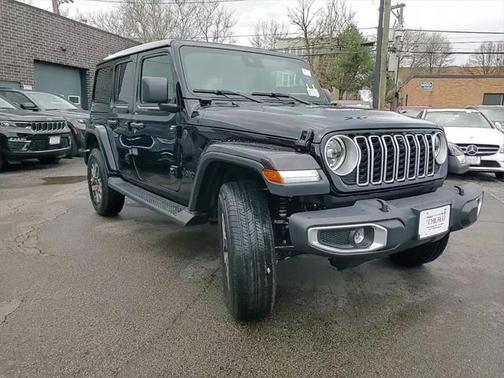 2025 Jeep Wrangler 4-Door Sahara 4x4