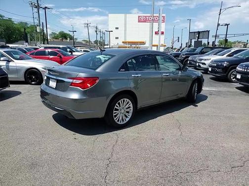 2012 Chrysler 200 Limited