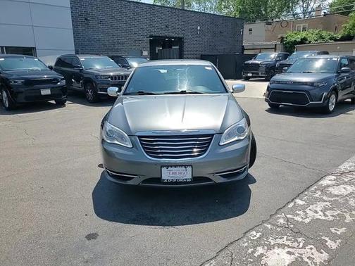 2012 Chrysler 200 Limited