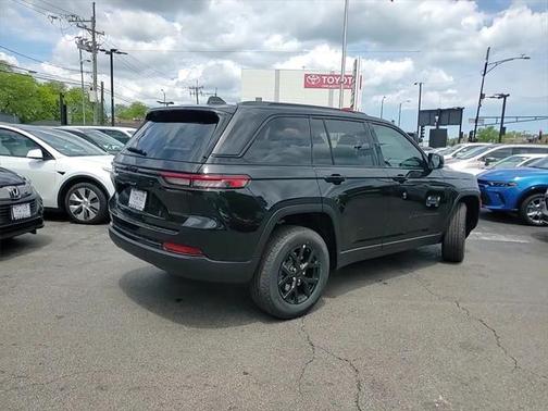 2025 Jeep Grand Cherokee Altitude