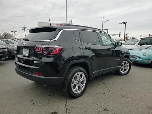 2025 Jeep Compass Latitude