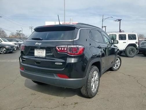 2025 Jeep Compass Latitude