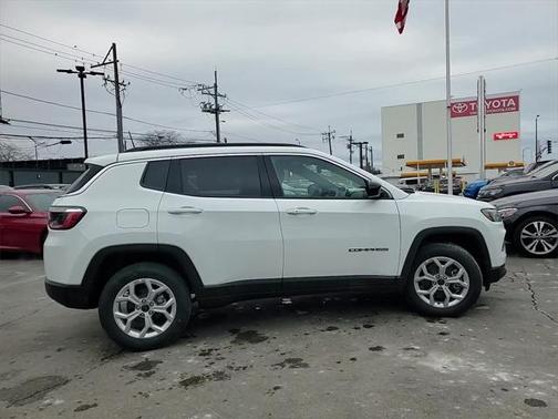 2025 Jeep Compass Latitude