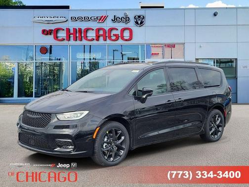 2026 Chrysler Pacifica Select
