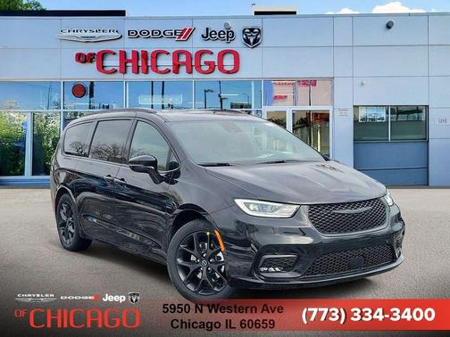 Diamond Black 2026 Chrysler Pacifica Select
