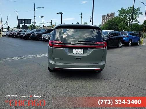 2025 Chrysler Pacifica L