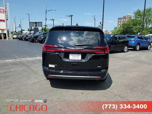 2025 Chrysler Pacifica L