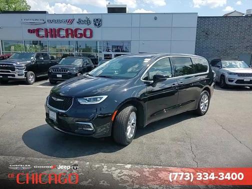 2025 Chrysler Pacifica L