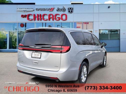 Silver Mist Clearcoat 2026 Chrysler Pacifica Select