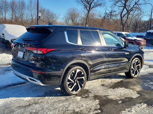 2024 Mitsubishi Outlander PHEV SE S-AWC