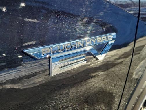 2024 Mitsubishi Outlander PHEV SE S-AWC