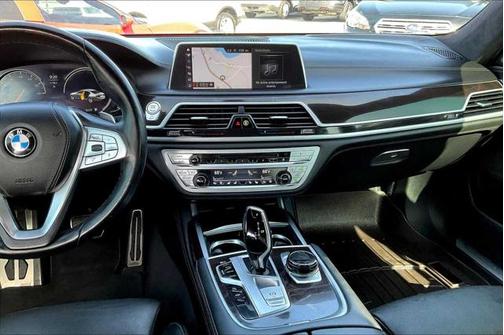 2019 BMW 750 i xDrive