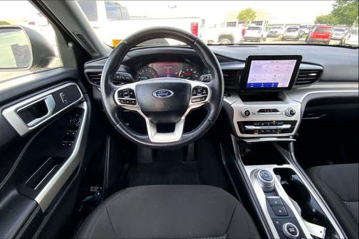 Agate Black Metallic 2024 Ford Explorer XLT