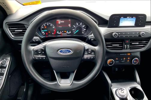 Oxford White 2020 Ford Escape S