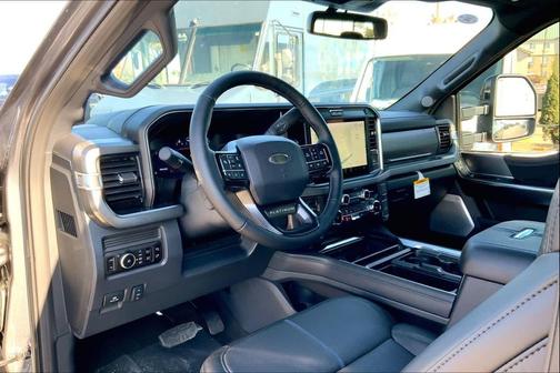 2026 Ford F-250 Platinum