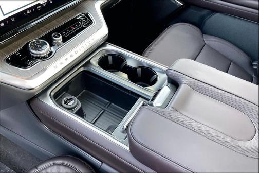Agate Black Metallic 2026 Ford Expedition Max Platinum