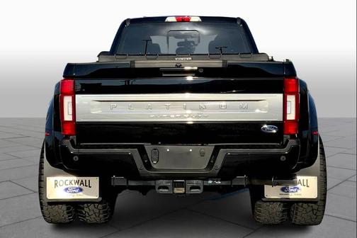 2022 Ford F-450 Platinum