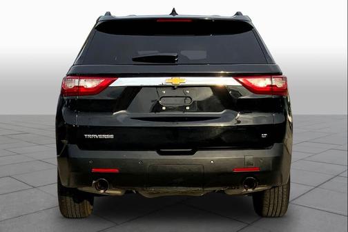Mosaic Black Metallic 2020 Chevrolet Traverse LT Cloth