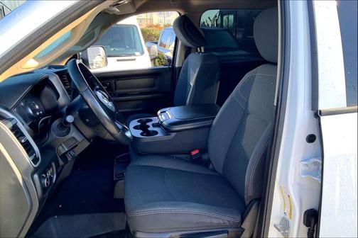 2020 RAM 3500 Tradesman Crew Cab 4x4 8' Box