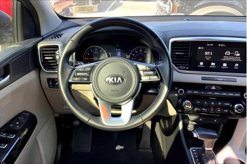 2020 Kia Sportage EX