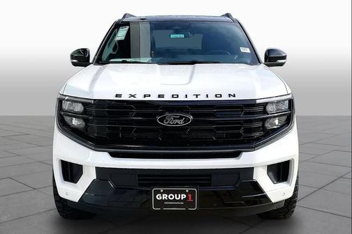 Star White Metallic Tri-Coat 2026 Ford Expedition Platinum