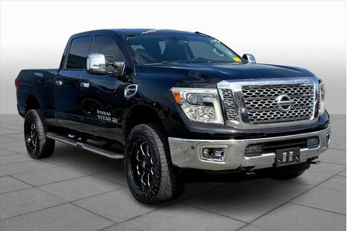 2017 Nissan Titan XD SL
