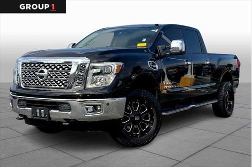 2017 Nissan Titan XD SL
