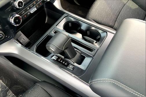 Agate Black Metallic 2026 Ford F-150 XLT
