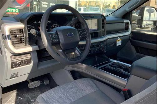 2025 Ford F-350 XLT