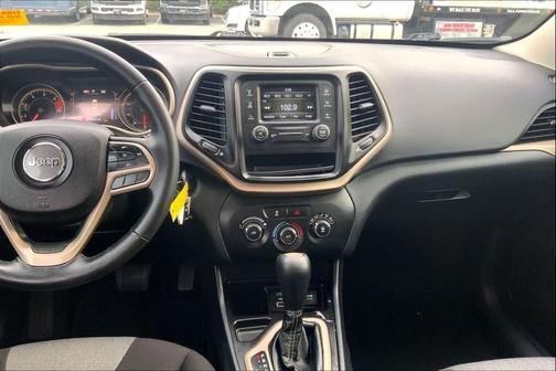 2017 Jeep Cherokee Altitude