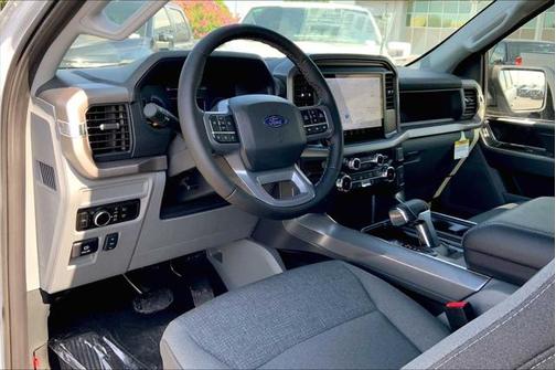 2025 Ford F-150 Lightning XLT