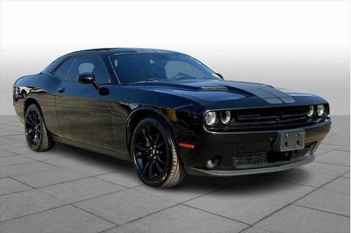 2017 Dodge Challenger SXT