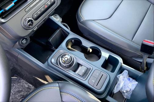 Carbonized Gray Metallic 2026 Ford Maverick Lobo Standard