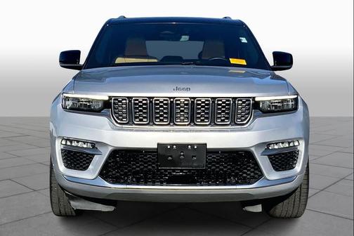 2022 Jeep Grand Cherokee Summit
