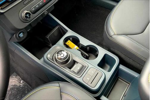 2025 Ford Maverick Lobo Standard