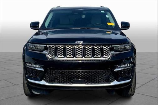 2022 Jeep Grand Cherokee Summit
