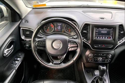 2019 Jeep Cherokee Altitude