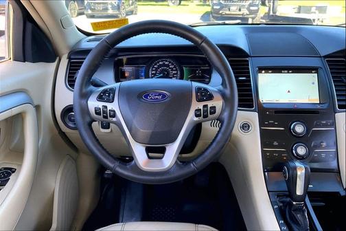 2016 Ford Taurus SEL